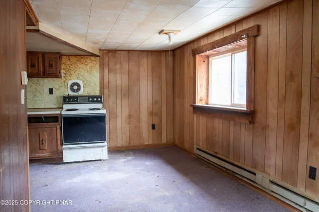 $850,000 | 111 Rippling Brook Road, Canadensis, PA 18325