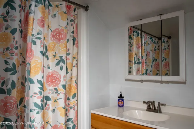 $850,000 | 111 Rippling Brook Road, Canadensis, PA 18325