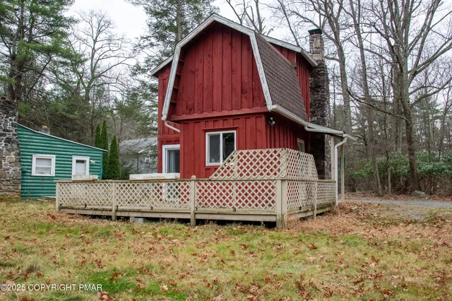 $850,000 | 111 Rippling Brook Road, Canadensis, PA 18325