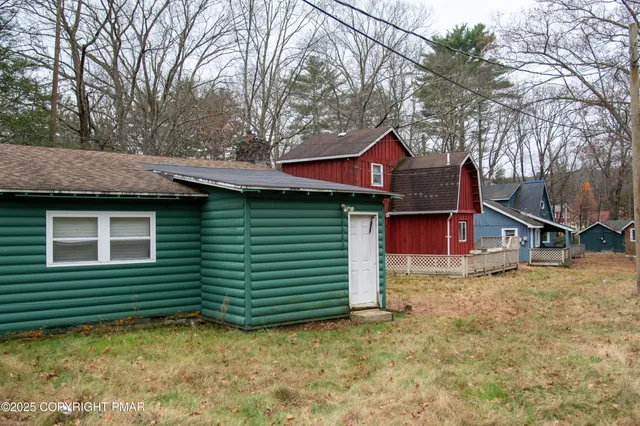 $850,000 | 111 Rippling Brook Road, Canadensis, PA 18325