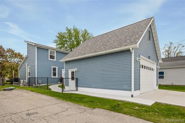 $550,000 | 9474 Thames Boulevard, White Lake, MI 48386