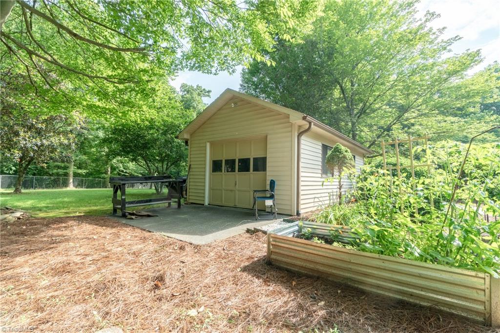 4510 River Ridge Road Pfafftown, NC 27040 - Photo 38 of 49 Gallery Image 38