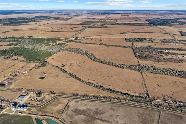 $3,500,000 | 3857 Highway 61, Devers, TX 77538