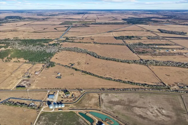 $3,500,000 | 3857 Highway 61, Devers, TX 77538