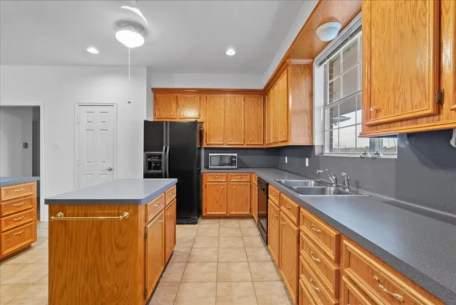 $3,500,000 | 3857 Highway 61, Devers, TX 77538