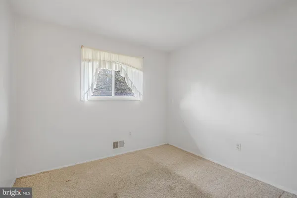 $475,000 | 1118 Downs Drive, Silver Spring, MD 20904