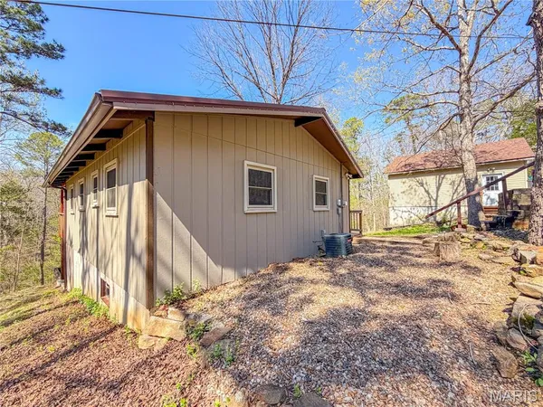 $235,000 | 11961 Pocahontas Road, Ste. Genevieve, MO 63670