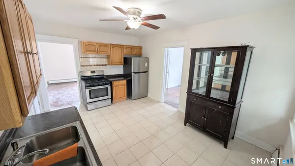 $1,850 | 15 June Street, Unit 2, East Hartford, CT 06108