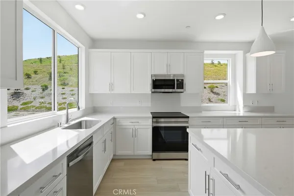 $704,000 | 27305 Bear Creek Lane, Valencia, CA 91381