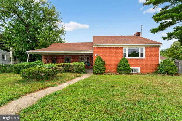 $2,750 | 1910 Kent Village Drive, Hyattsville, MD 20785