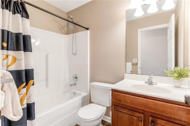 $230,000 | 800 Raven Court, Belton, MO 64012