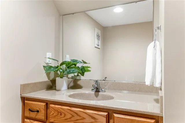 $230,000 | 800 Raven Court, Belton, MO 64012