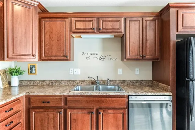 $230,000 | 800 Raven Court, Belton, MO 64012