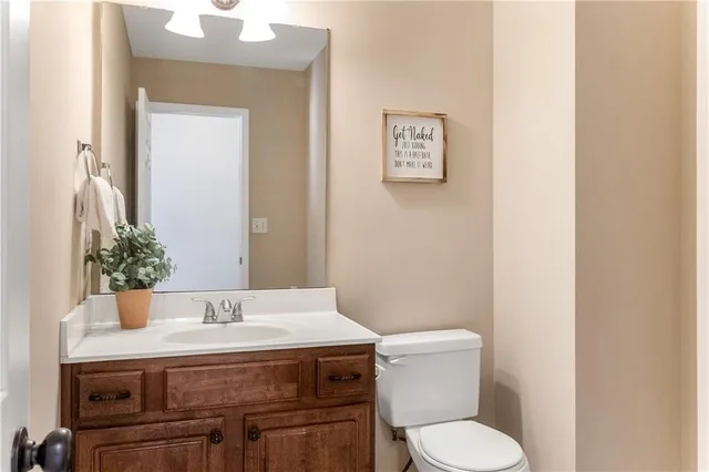 $230,000 | 800 Raven Court, Belton, MO 64012