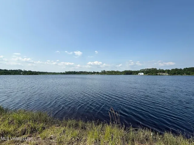 $24,900 | Sunfish Cove, Perkinston, MS 39573