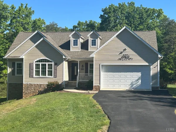 $449,900 | 147 Shawnee Court, Madison Heights, VA 24572