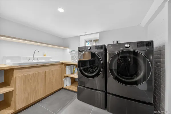 $5,700 | 22 High Street, Beacon, NY 12508