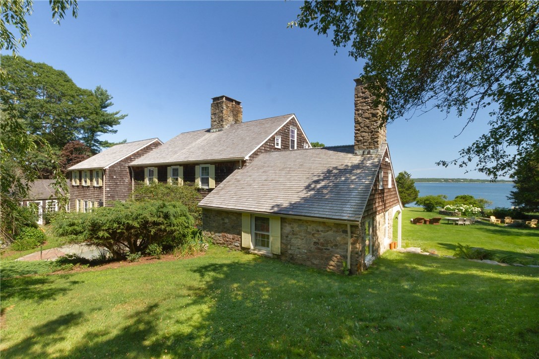 220 Willett Road Narragansett, RI 02874 - Photo 15 of 50