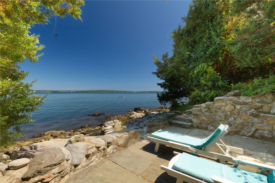 220 Willett Road Narragansett, RI 02874 - Photo 16 of 50