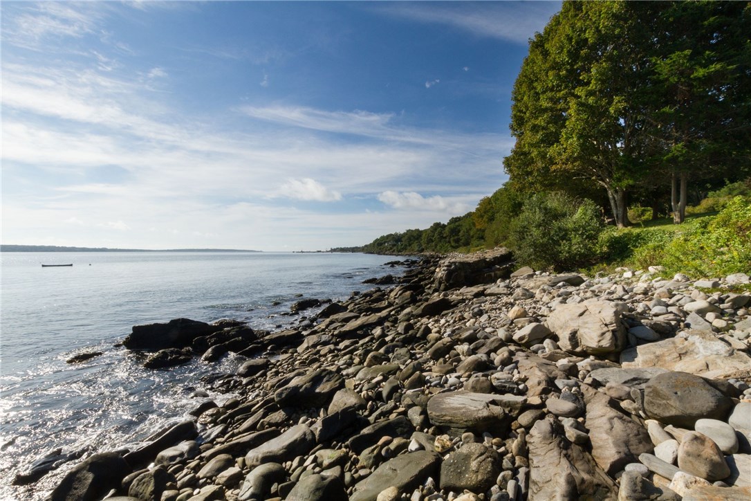 220 Willett Road Narragansett, RI 02874 - Photo 23 of 50