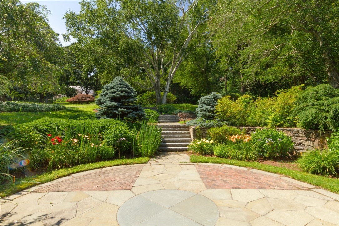 220 Willett Road Narragansett, RI 02874 - Photo 25 of 50