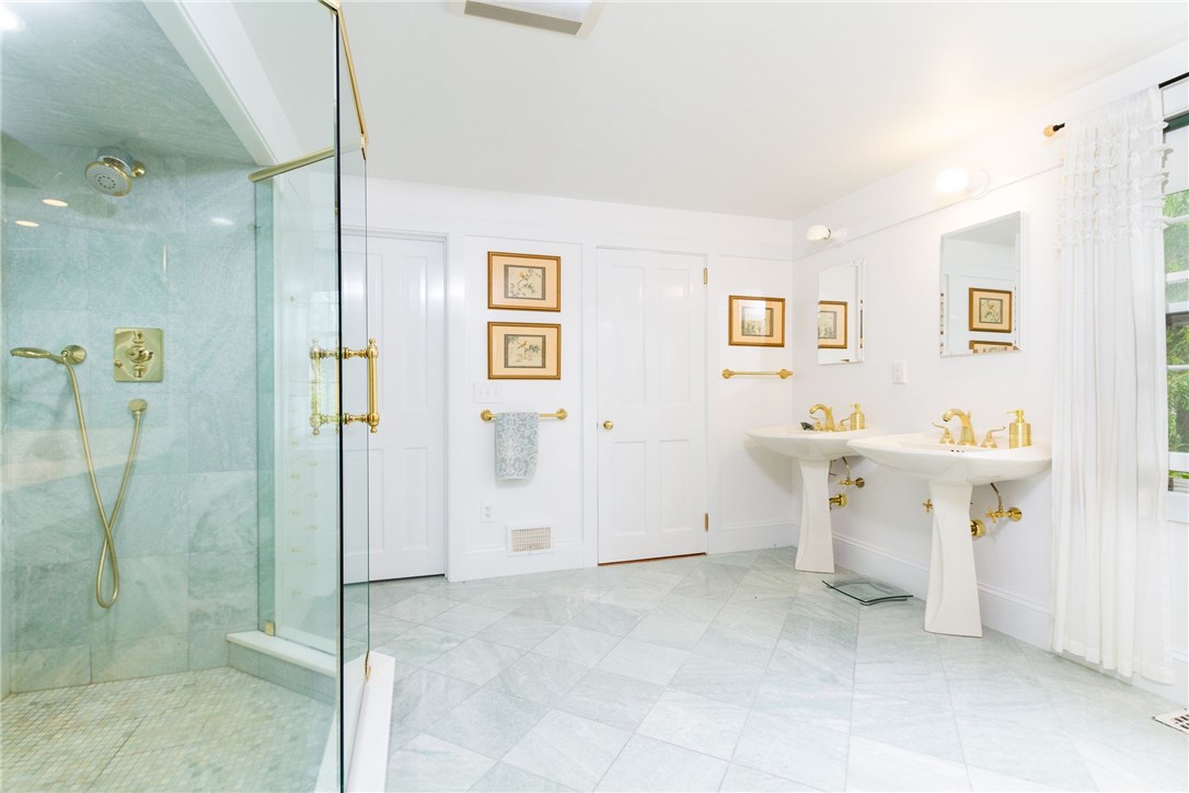 220 Willett Road Narragansett, RI 02874 - Photo 37 of 50