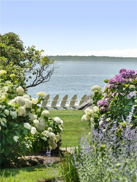 220 Willett Road Narragansett, RI 02874 - Photo 5 of 50