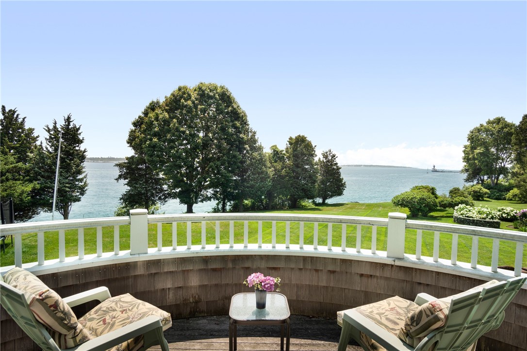 220 Willett Road Narragansett, RI 02874 - Photo 6 of 50