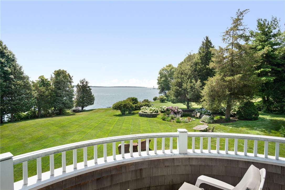 220 Willett Road Narragansett, RI 02874 - Photo 7 of 50