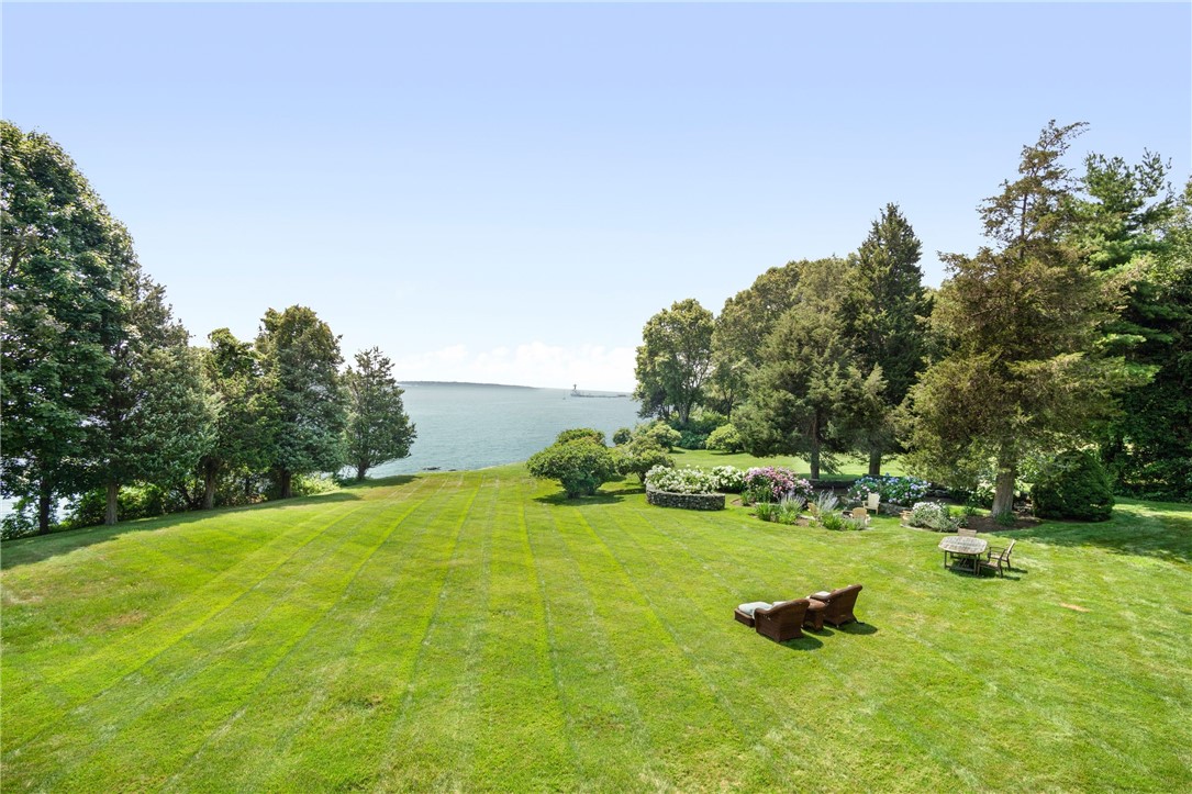 220 Willett Road Narragansett, RI 02874 - Photo 8 of 50