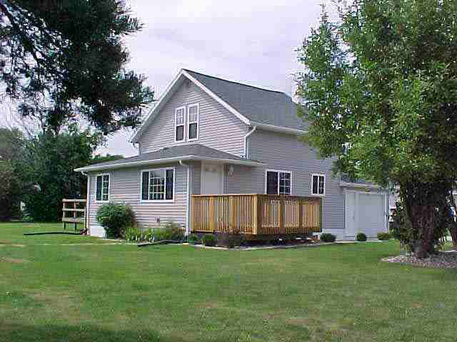 13433 North Warner Road Syracuse, IN 46567 - Photo 1 of 7 Gallery Image 1