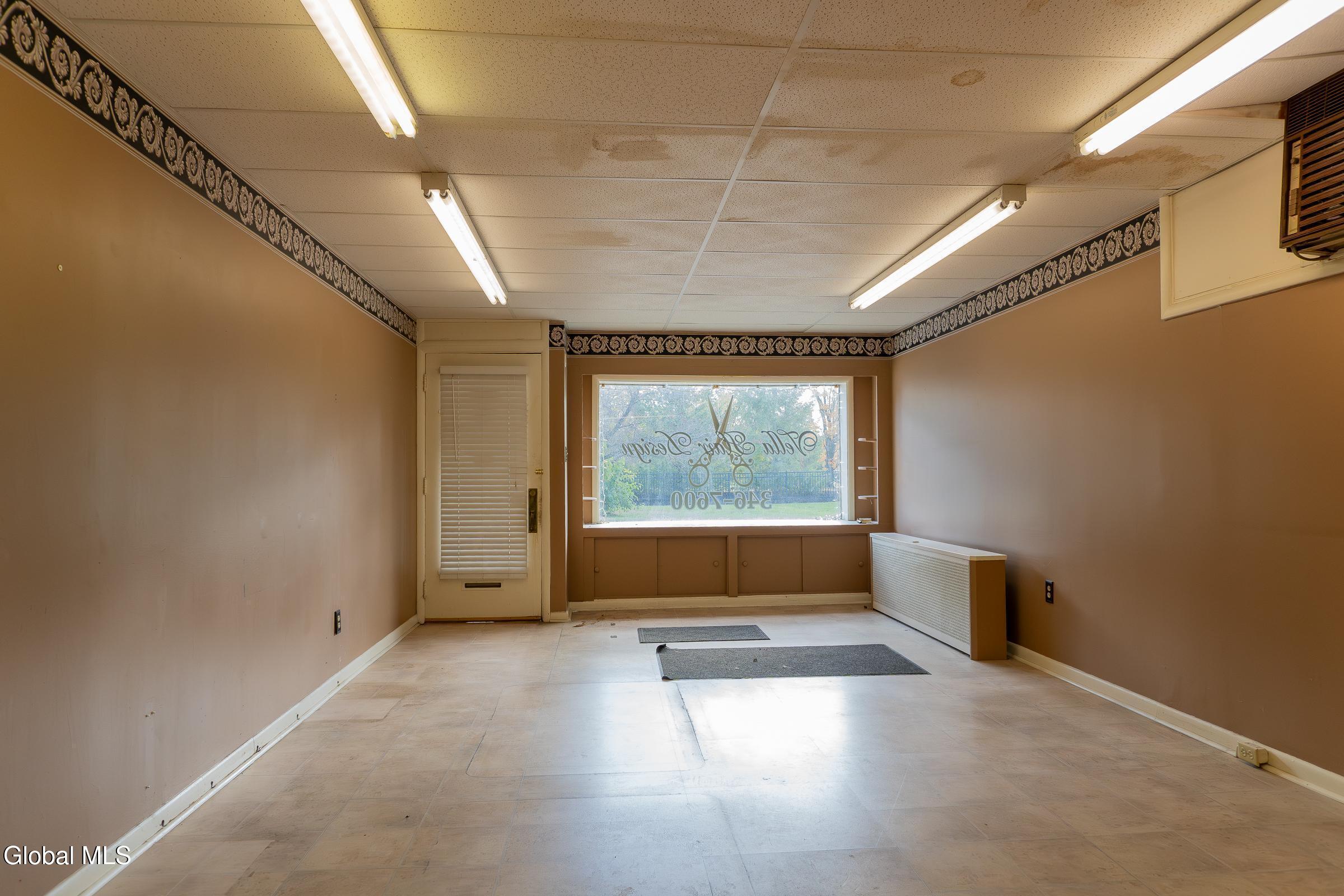 601 Altamont Avenue Schenectady, NY 12303 - Photo 11 of 47 11