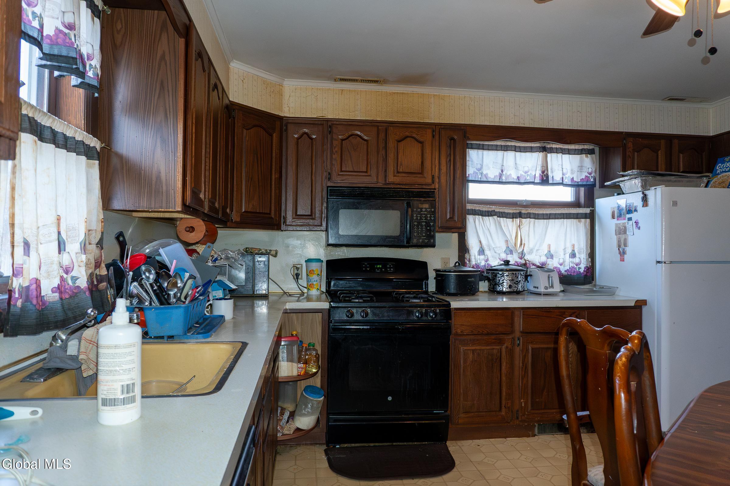 601 Altamont Avenue Schenectady, NY 12303 - Photo 22 of 47 22