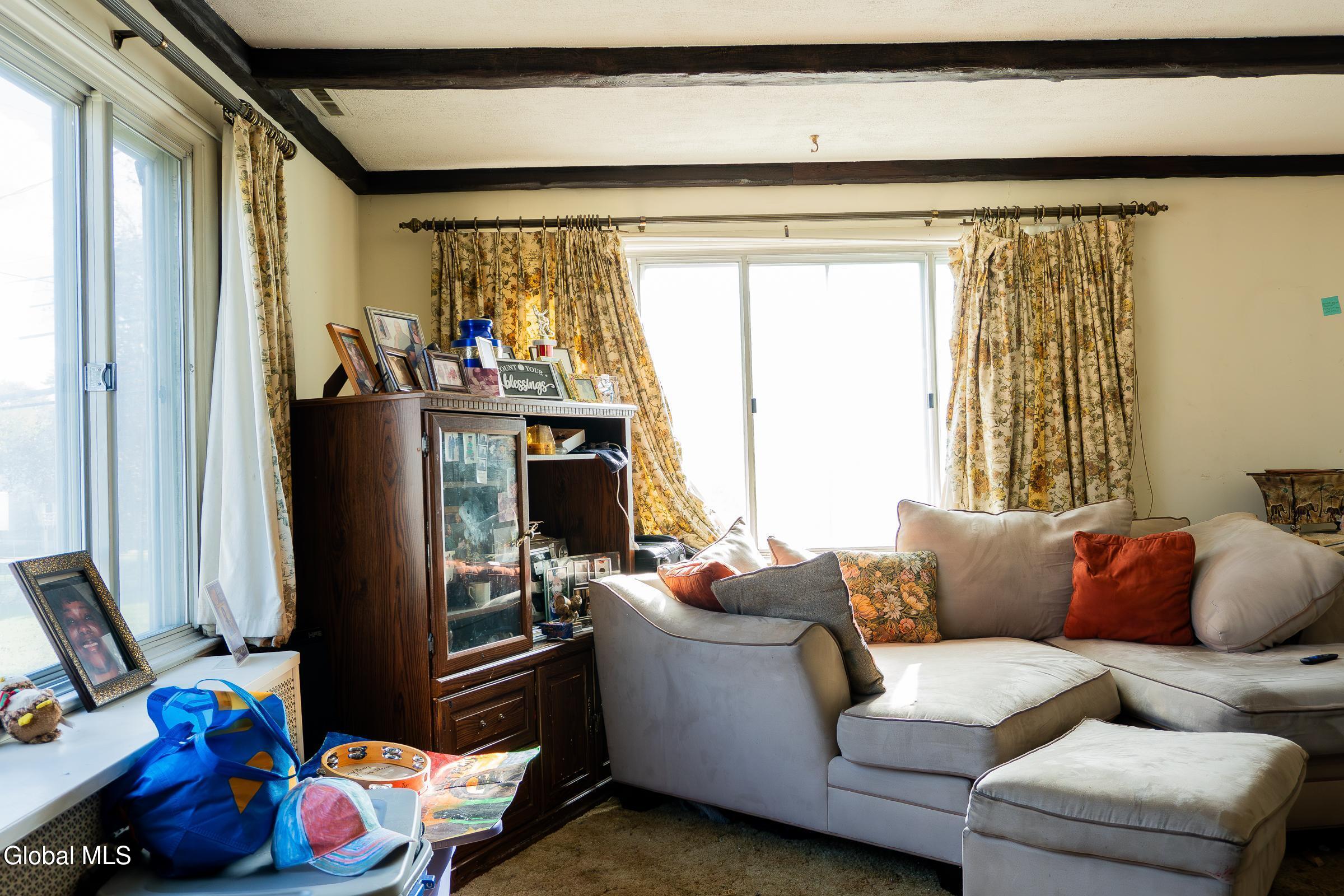 601 Altamont Avenue Schenectady, NY 12303 - Photo 32 of 47 32