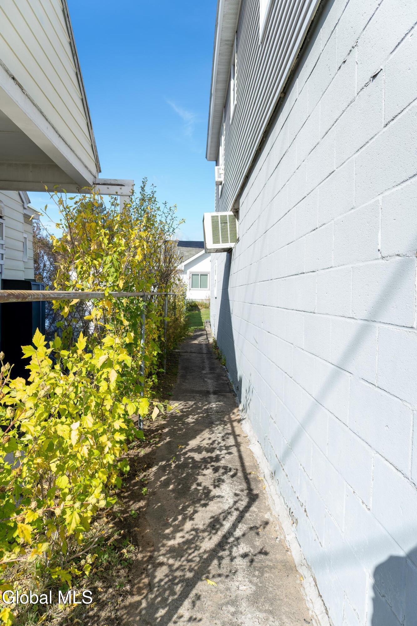 601 Altamont Avenue Schenectady, NY 12303 - Photo 47 of 47 47