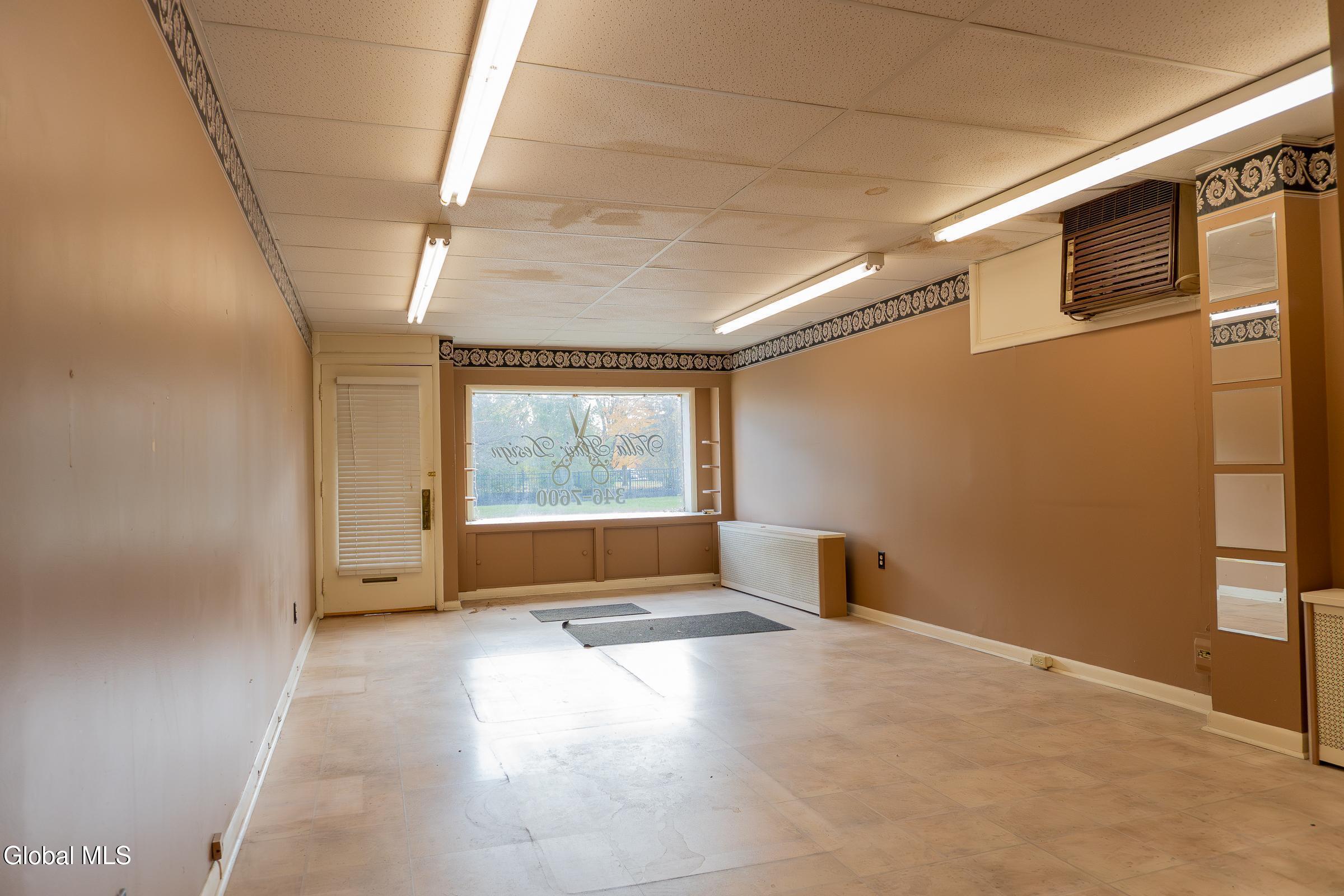 601 Altamont Avenue Schenectady, NY 12303 - Photo 10 of 47 10