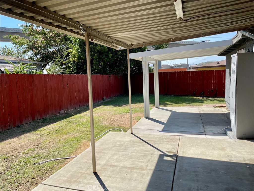 1877 Mathews Street Riverside, CA 92507 - Photo 13 of 15