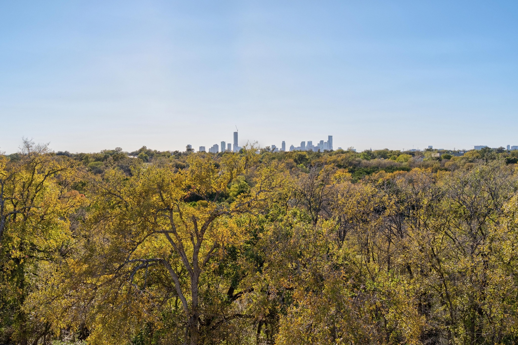 3406 East 17th Street, Unit 4 Austin, TX 78721 - Photo 31 of 32 a view of a city