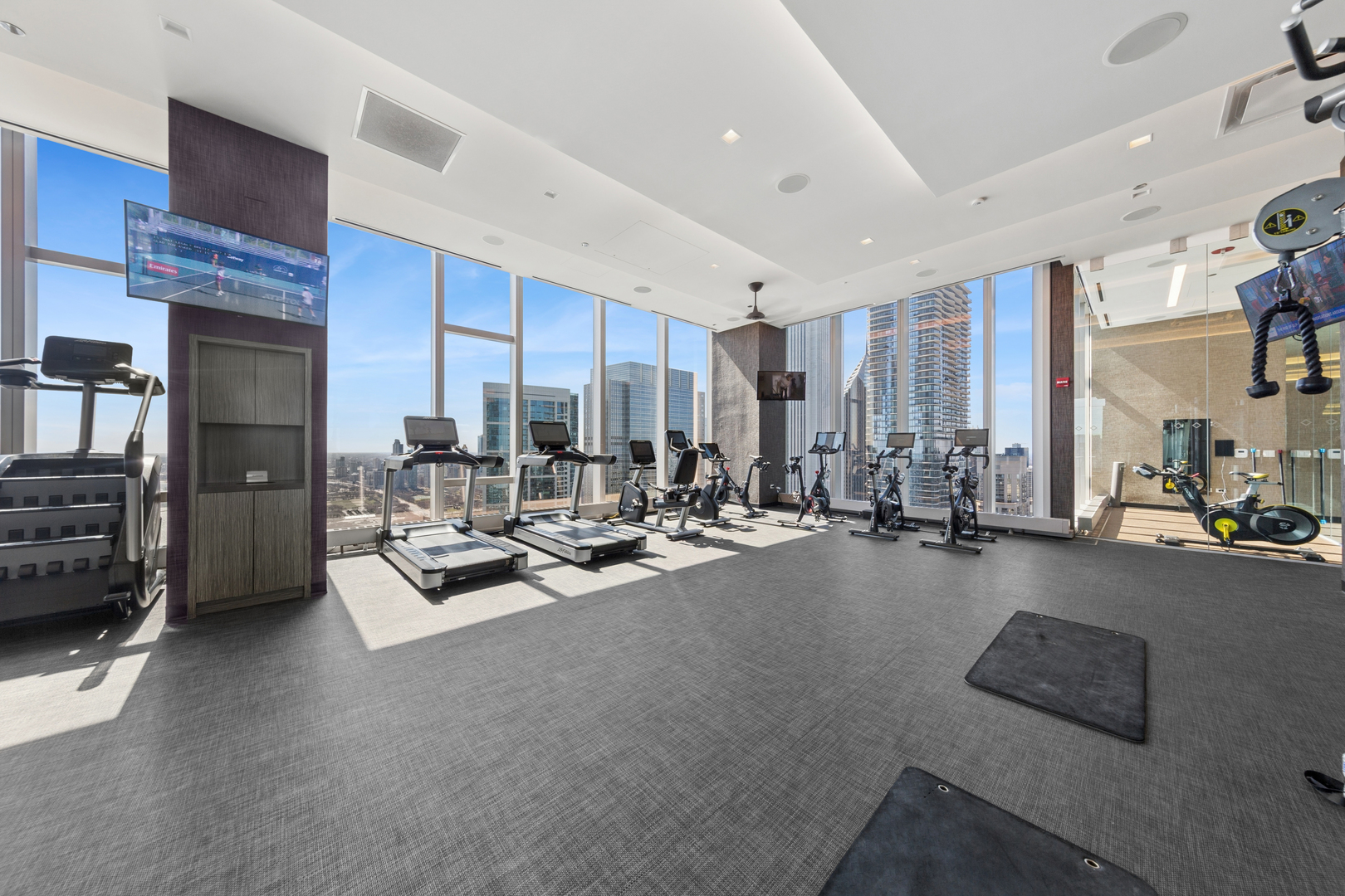 363 East Wacker Drive, Unit 2802 Chicago, IL 60601 - Photo 24 of 26