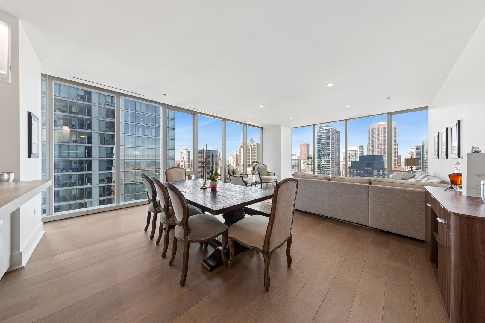 363 East Wacker Drive, Unit 2802 Chicago, IL 60601 - Photo 6 of 26