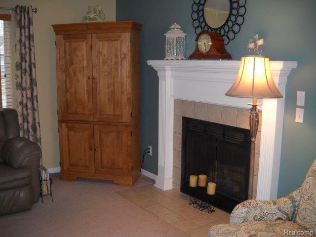 4210 Quail Ridge Lane Newport, MI 48166 - Photo 5 of 25 DSCN0375.jpg