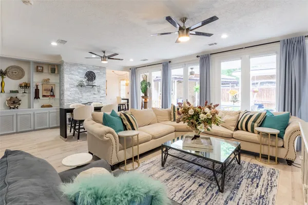 $598,750 | 7710 Painton Lane, The Woodlands, TX 77389