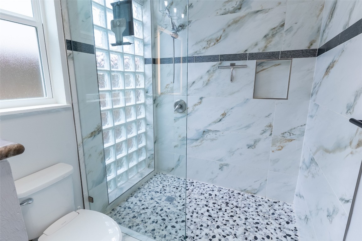 7710 Painton Lane Spring, TX 77389 - Photo 34 of 50 2nd primary full bath custom shower