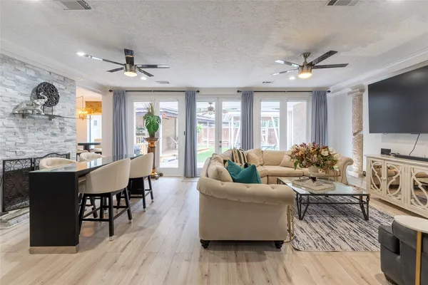 $598,750 | 7710 Painton Lane, The Woodlands, TX 77389