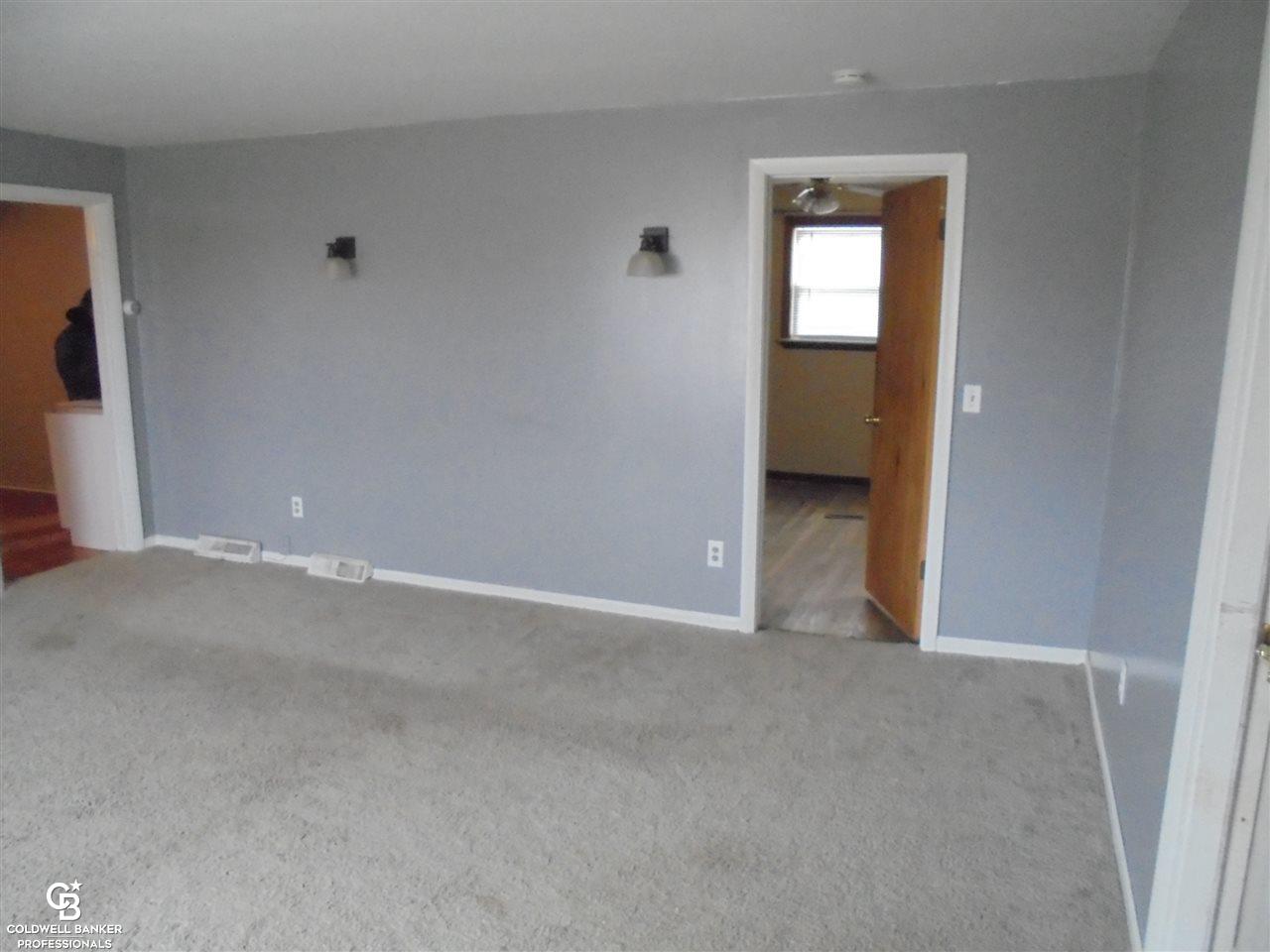 280 Wheeling Road Imlay City, MI 48444 - Photo 21 of 35 Living Area