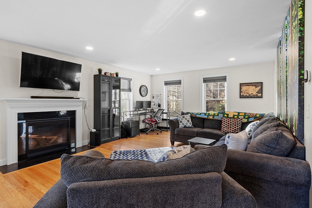 85 Barker Hill Road Townsend, MA 01469 - Photo 13 of 42 Gallery Image 13