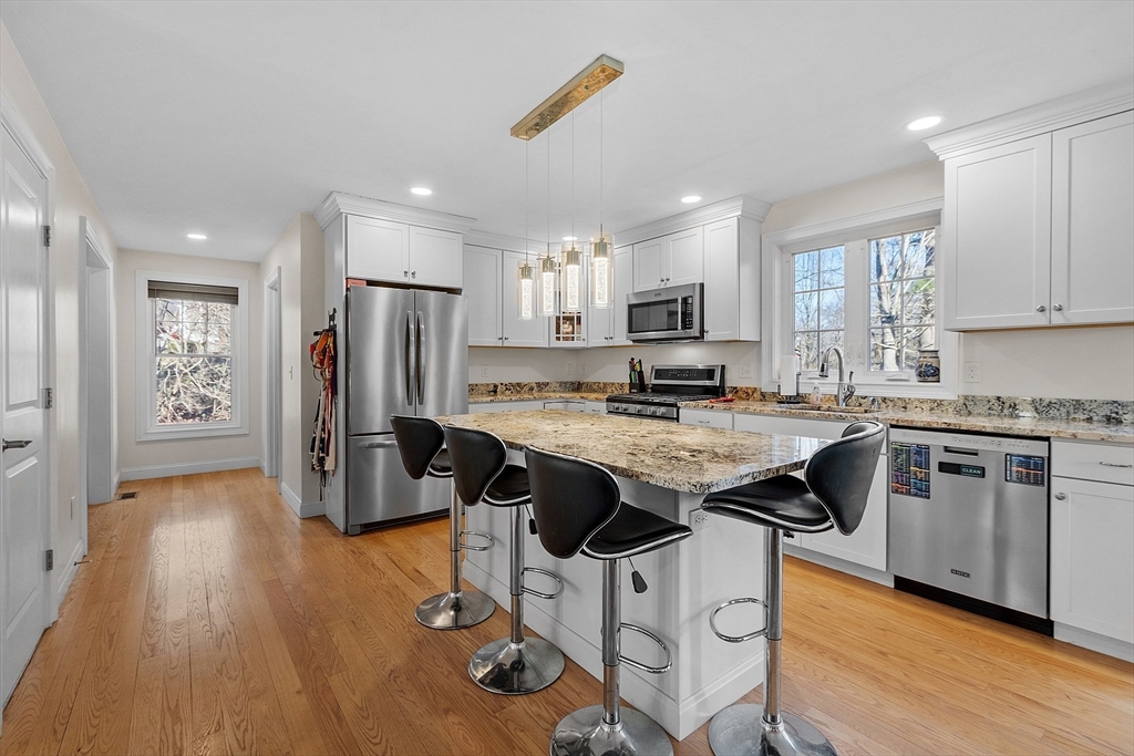 85 Barker Hill Road Townsend, MA 01469 - Photo 5 of 42 Gallery Image 5