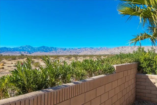 $319,990 | 65565 Acoma Avenue, Unit 1, Desert Hot Springs, CA 92240