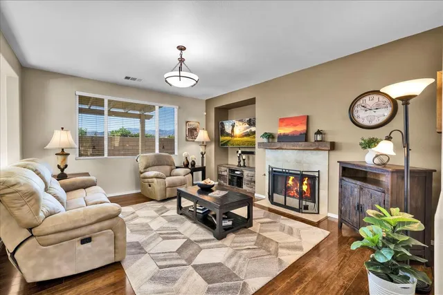 $319,990 | 65565 Acoma Avenue, Unit 1, Desert Hot Springs, CA 92240