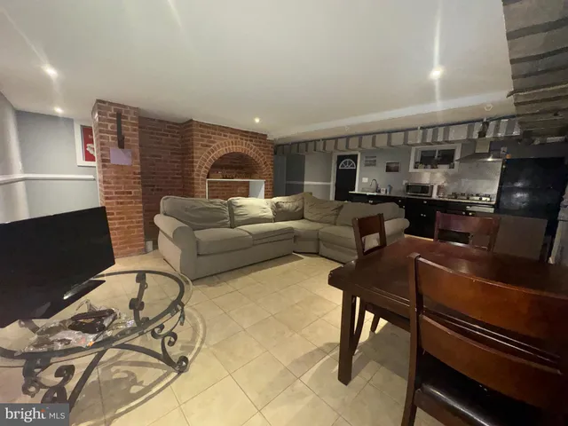 $1,350,000 | 17100 King James Way, Gaithersburg, MD 20877